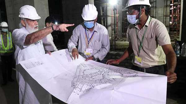 सेंट्रल विस्टा की कंस्ट्रक्शन साइट पर पहुंचे मोदी, नए संसद भवन के निर्माण कार्य का लिया जायजा